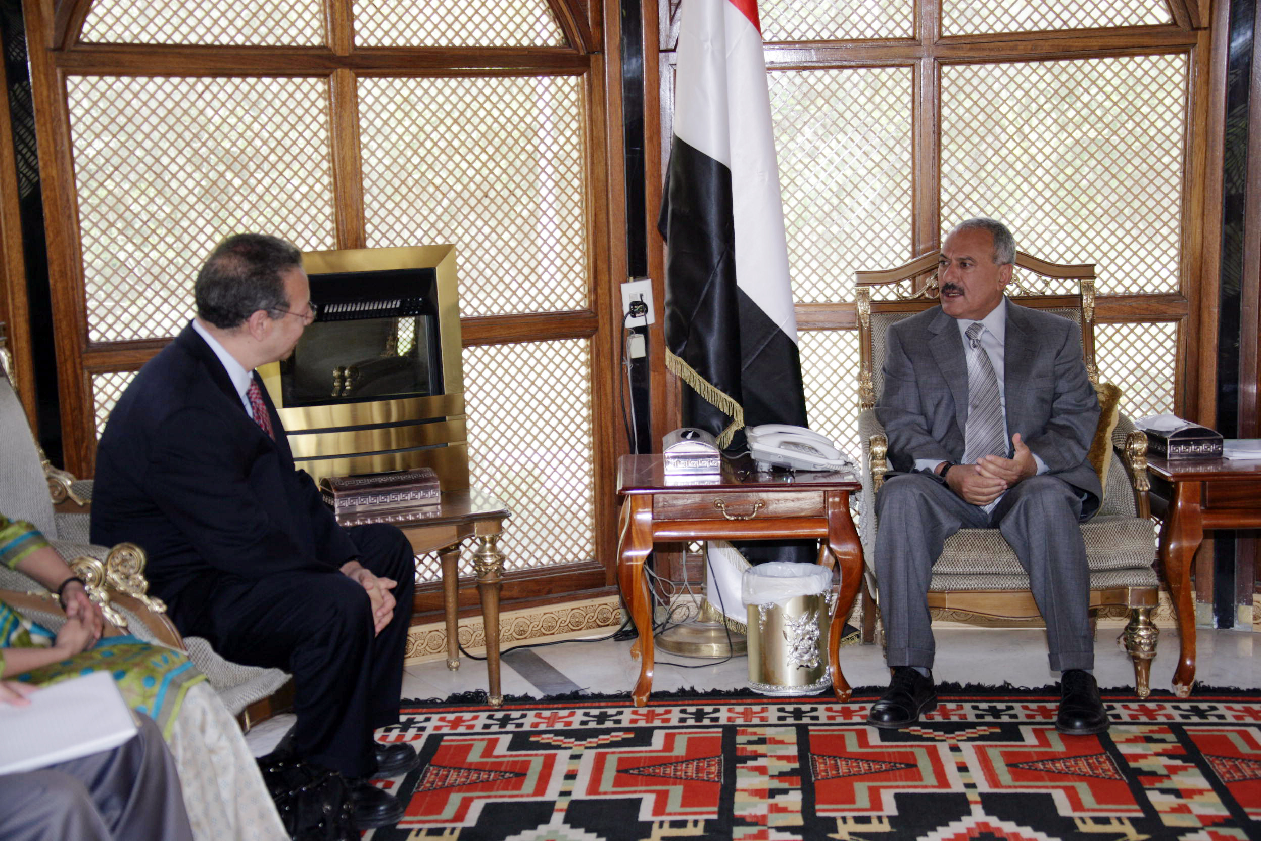 الرئيس علي عبدالله صالح يلتقي المستشار الخاص للأمين العام للأمم المتحدة