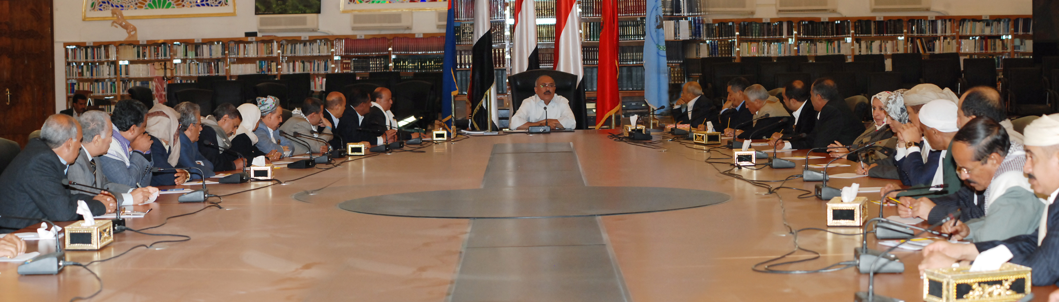 فخامة الرئيس يرأس اجتماعا للجنة العامة للمؤتمر الشعبي العام